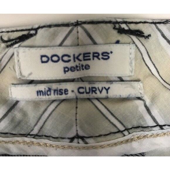 Dockers Jeans Womens 12 Petite Curvy Jaelynn Denim Blue - Picture 6 of 10